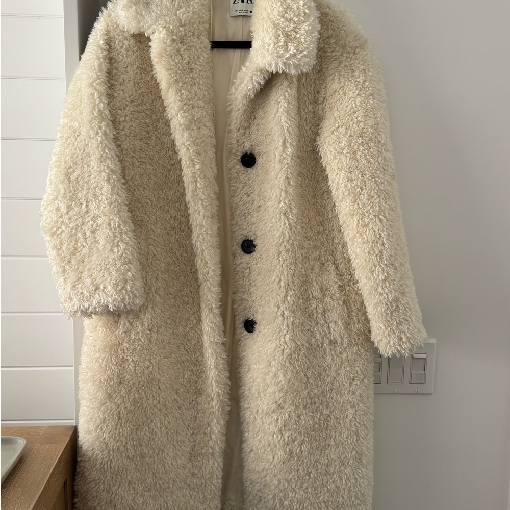 Zara Women's Off-White Teddy Jacket